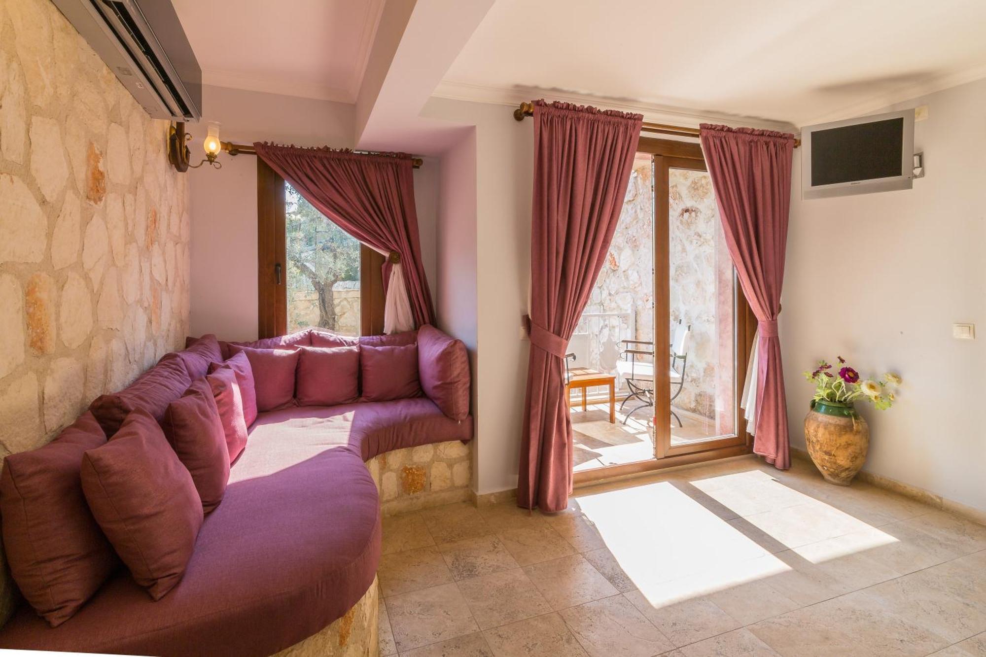 Oasis Hotel (Adults Only) Kalkan Esterno foto