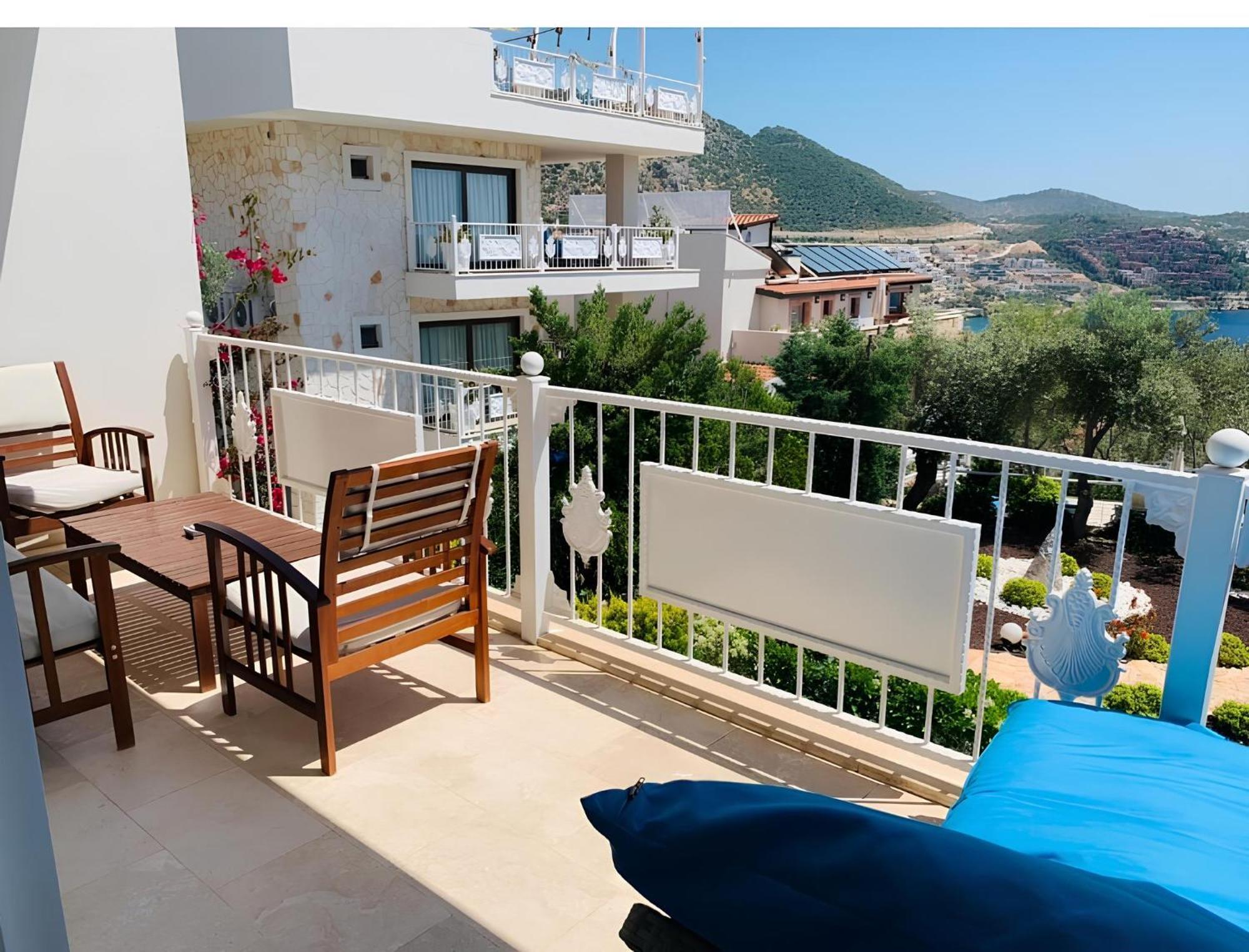 Oasis Hotel (Adults Only) Kalkan Esterno foto