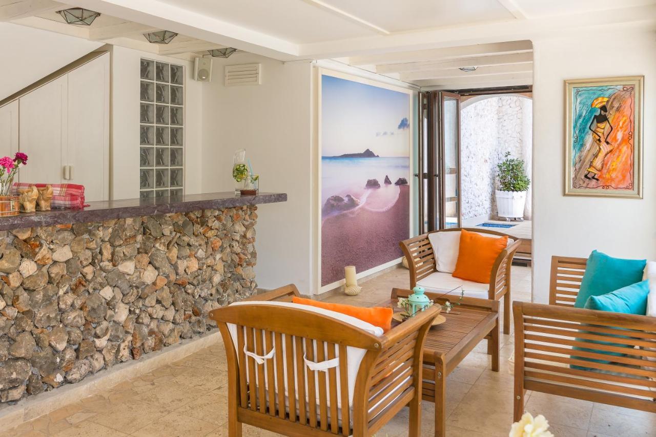 Oasis Hotel (Adults Only) Kalkan Esterno foto