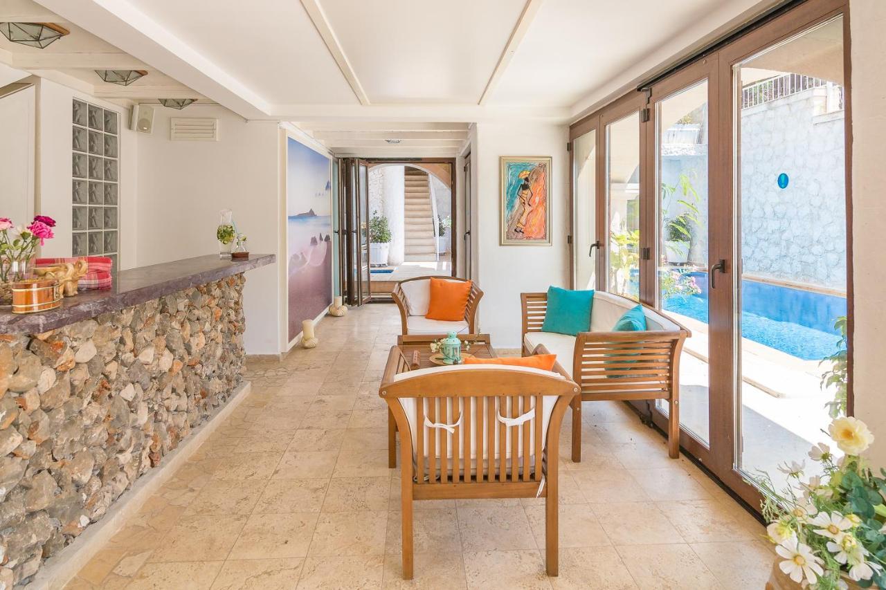 Oasis Hotel (Adults Only) Kalkan Esterno foto
