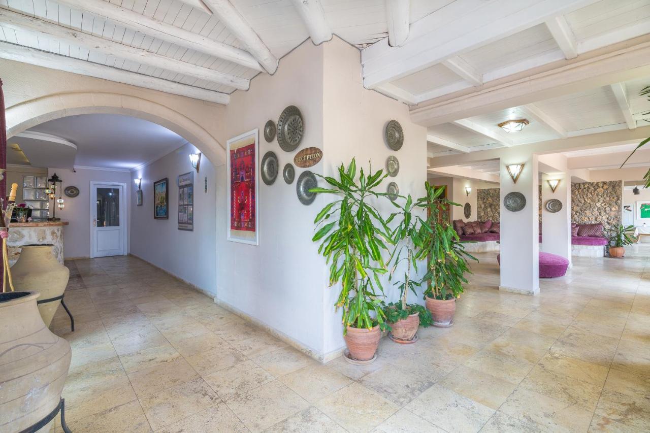 Oasis Hotel (Adults Only) Kalkan Esterno foto