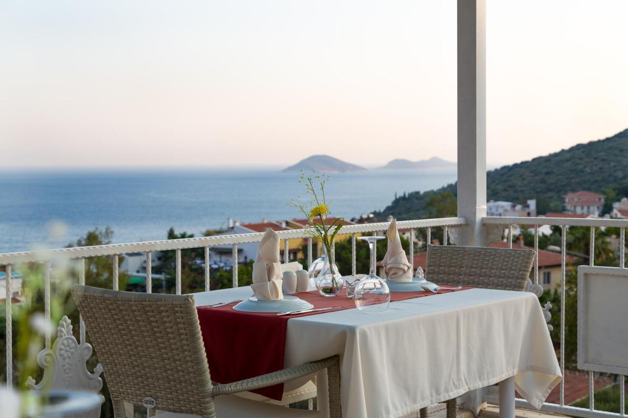 Oasis Hotel (Adults Only) Kalkan Esterno foto