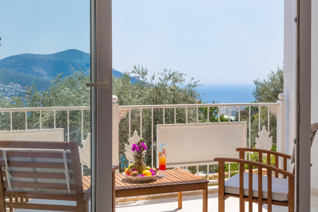 Oasis Hotel (Adults Only) Kalkan Esterno foto